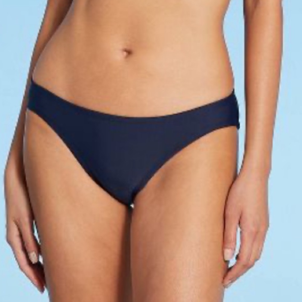 NWT- Seekers Essentials Navy Swim Bottoms Size 8